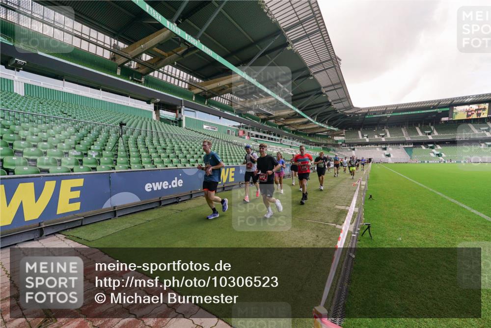 13.09.2026 - 21. swb-Marathon Bremen Michael Burmester http://msf.ph/oto/10306523 13.09.2026 12:59:13 Laufen im Stadion 141, 148, 191, 226, 232, 260, 342, 511, 672, 745, 789, 790, 972, 1080, 1119, 1166, 1191, 1199, 1209, 1281, 1493, 1494, 1516, 1642, 1647, 1931, 1933, 2046, 2088, 2210, 2289, 2343, 2367, 2397, 2425, 2481, 2517, 2570, 2577, 2771, 2806, 2807, 2827, 2885, 2899, 2914, 2953, 2961, 2979, 3015, 3021, 3098, 3120, 3124, 3138, 3148, 3186, 3190, 3233, 3273, 3319, 3338, 3435, 3516, 3531, 3534, 3560, 3652, 3655, 3695, 3861, 3930, 3933, 3934, 205 meine-sportfotos.de