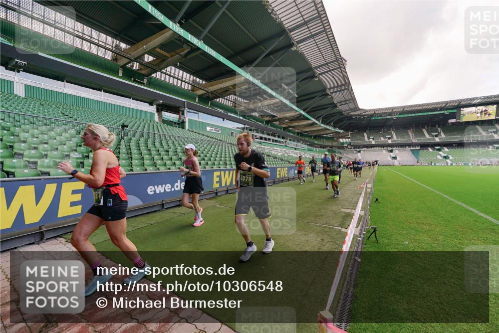 13.09.2026 - 21. swb-Marathon Bremen Michael Burmester http://msf.ph/oto/10306548 13.09.2026 12:59:16 Laufen im Stadion 141, 148, 191, 226, 232, 260, 342, 511, 672, 745, 789, 790, 972, 1080, 1119, 1166, 1191, 1199, 1209, 1281, 1493, 1494, 1516, 1642, 1647, 1931, 1933, 2046, 2088, 2210, 2289, 2343, 2367, 2397, 2425, 2481, 2517, 2570, 2577, 2686, 2771, 2806, 2807, 2827, 2885, 2899, 2914, 2953, 2961, 2979, 3015, 3021, 3098, 3120, 3124, 3138, 3148, 3186, 3190, 3233, 3273, 3319, 3338, 3435, 3516, 3531, 3534, 3560, 3652, 3655, 3695, 3861, 3930, 3933, 3934, 205 meine-sportfotos.de