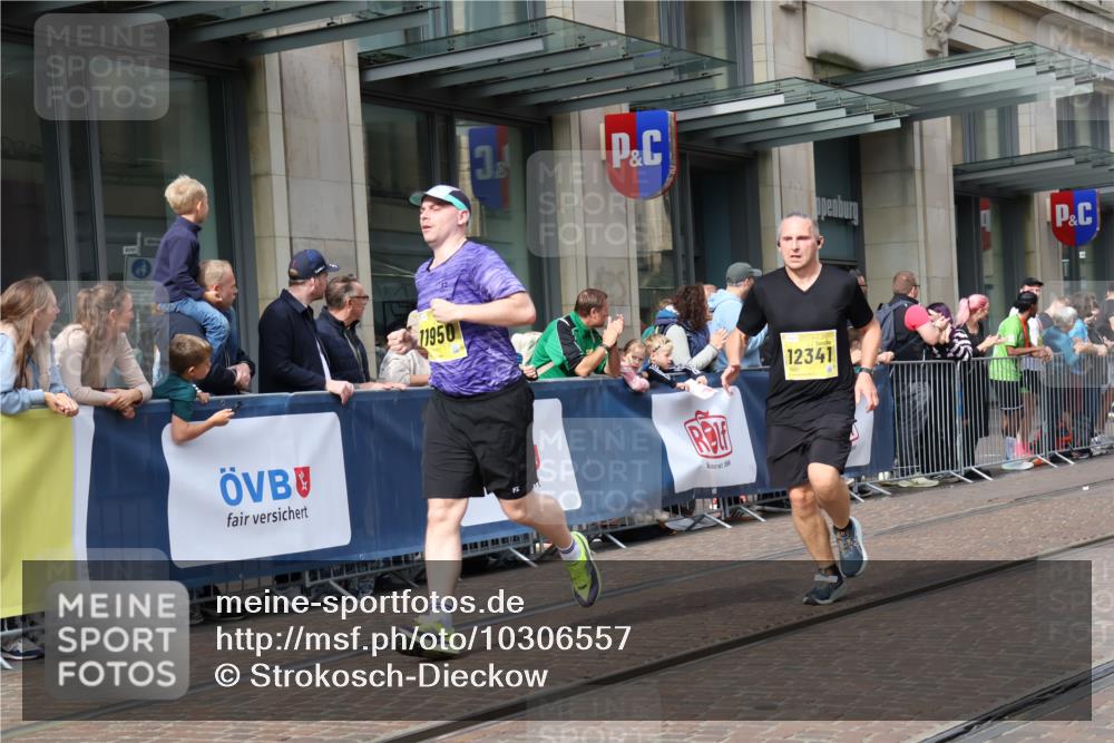13.09.2026 - 21. swb-Marathon Bremen Strokosch-Dieckow http://msf.ph/oto/10306557 13.09.2026 10:53:38 Ziel 10174, 10255, 10579, 10684, 10685, 10708, 10822, 10905, 10947, 11010, 11206, 11290, 11489, 11596, 11950, 12075, 12244, 12331, 12356, 12405, 12435, 12492, 12515, 13531, 10141, 10222, 10227, 10478, 10479, 10626, 10757, 10780, 10821, 10838, 10845, 10886, 10905, 11168, 11242, 11379, 11446, 11502, 11590, 11800, 12040, 12056, 12119, 12275, 12308, 12331, 12341, 13597 meine-sportfotos.de