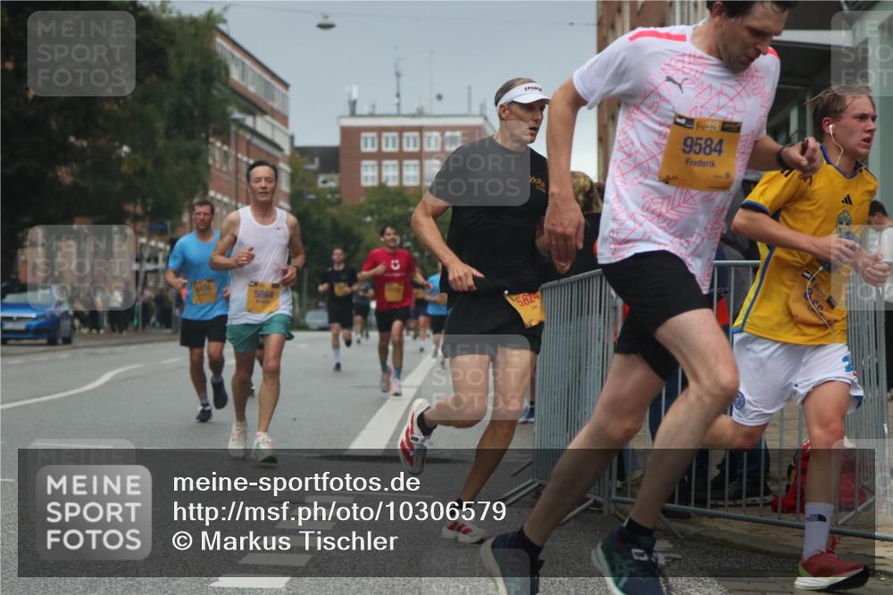 13.09.2026 - Kiel Lauf Markus Tischler http://msf.ph/oto/10306579 13.09.2026 10:28:23 Fleethörn 1438, 5864, 5624, 9584 meine-sportfotos.de