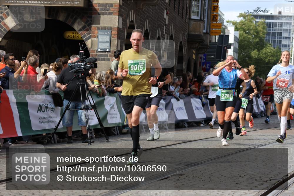 13.09.2026 - 21. swb-Marathon Bremen Strokosch-Dieckow http://msf.ph/oto/10306590 13.09.2026 13:30:17 Ziel 109, 454, 716, 1173, 1205, 1308, 1611, 1653, 1759, 1780, 1848, 1861, 2126, 3190, 3320, 3618, 3667, 3908, 4115, 4524, 4575, 5039, 5198, 5348, 5631, 6127, 6225, 6720, 6992, 6994, 7093, 8110, 8267, 8470, 8612, 8771, 8899, 9049, 9104, 9125, 1067, 2265, 2900, 3163, 3164, 3425, 4058, 4415, 4748, 5506, 6988, 7821, 8090, 8105, 8116, 8117, 8169, 8314, 8494, 8762, 8878, 8966, 9011, 9015, 9108, 9412, 9695 meine-sportfotos.de