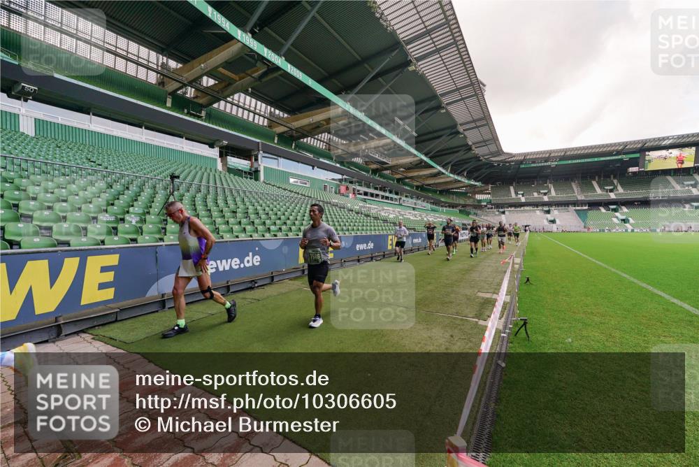 13.09.2026 - 21. swb-Marathon Bremen Michael Burmester http://msf.ph/oto/10306605 13.09.2026 12:59:28 Laufen im Stadion 135, 141, 148, 191, 226, 232, 260, 342, 511, 651, 672, 745, 789, 790, 972, 1080, 1119, 1166, 1209, 1281, 1368, 1493, 1494, 1516, 1642, 1647, 1861, 1931, 1933, 1935, 1963, 2088, 2210, 2289, 2293, 2306, 2343, 2367, 2425, 2481, 2517, 2570, 2577, 2686, 2771, 2806, 2807, 2827, 2885, 2899, 2914, 2953, 2961, 2979, 3015, 3021, 3076, 3098, 3105, 3120, 3124, 3148, 3186, 3190, 3233, 3273, 3338, 3354, 3435, 3480, 3516, 3531, 3534, 3560, 3652, 3655, 3729, 3855, 3861, 3930, 3933, 3934, 205 meine-sportfotos.de