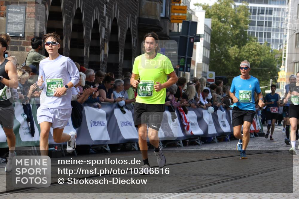 13.09.2026 - 21. swb-Marathon Bremen Strokosch-Dieckow http://msf.ph/oto/10306616 13.09.2026 13:24:15 Ziel 342, 2210, 2288, 2370, 2517, 2967, 3044, 4601, 4671, 5011, 5104, 5116, 5146, 5231, 5397, 5623, 6332, 6648, 6772, 7094, 7105, 7216, 7357, 7475, 7761, 8051, 8052, 8179, 10059, 10115, 13007, 13197, 1250, 2295, 4000, 4559, 5572, 5668, 5669, 5929, 5953, 6080, 7156, 7568, 8310, 8415, 8784, 9573, 9676 meine-sportfotos.de