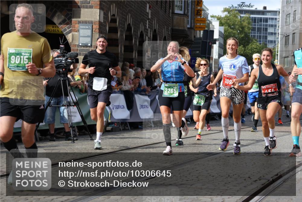 13.09.2026 - 21. swb-Marathon Bremen Strokosch-Dieckow http://msf.ph/oto/10306645 13.09.2026 13:30:18 Ziel 109, 454, 1173, 1205, 1308, 1611, 1653, 1759, 1780, 1848, 1861, 2126, 3190, 3320, 3618, 3667, 3908, 4115, 4524, 4575, 5039, 5198, 5348, 5631, 6127, 6225, 6720, 6942, 6992, 6994, 7093, 7609, 7932, 8110, 8115, 8267, 8470, 8612, 8771, 8899, 9049, 9104, 9125, 625, 1067, 2265, 2900, 3163, 3164, 3425, 4058, 4415, 4425, 4748, 5506, 6988, 7821, 8090, 8105, 8116, 8117, 8169, 8314, 8494, 8762, 8878, 8966, 9011, 9108, 9412, 9695 meine-sportfotos.de