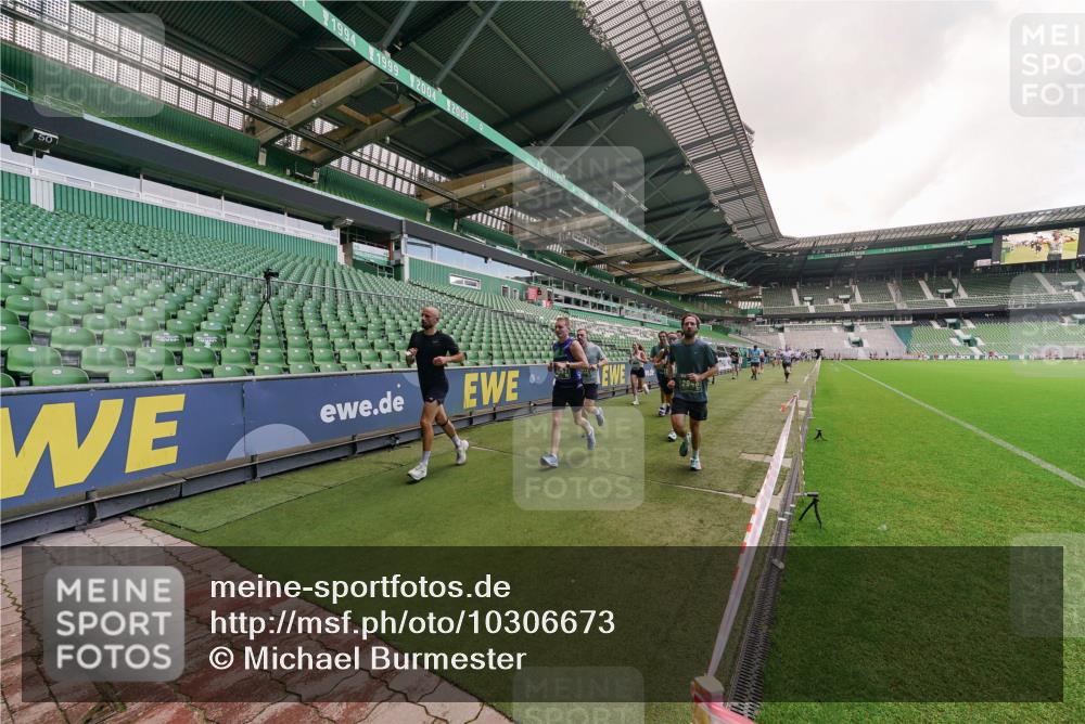 13.09.2026 - 21. swb-Marathon Bremen Michael Burmester http://msf.ph/oto/10306673 13.09.2026 12:59:37 Laufen im Stadion 135, 141, 148, 191, 226, 232, 260, 342, 511, 651, 745, 972, 1080, 1166, 1209, 1281, 1368, 1493, 1494, 1516, 1642, 1650, 1861, 1931, 1935, 1963, 2088, 2210, 2289, 2293, 2306, 2322, 2343, 2367, 2425, 2481, 2517, 2570, 2577, 2686, 2771, 2806, 2807, 2827, 2885, 2899, 2914, 2953, 2961, 2979, 3015, 3021, 3076, 3098, 3105, 3120, 3124, 3145, 3148, 3190, 3233, 3273, 3354, 3435, 3480, 3516, 3531, 3560, 3652, 3729, 3855, 3861, 3930, 3933, 3934, 205 meine-sportfotos.de