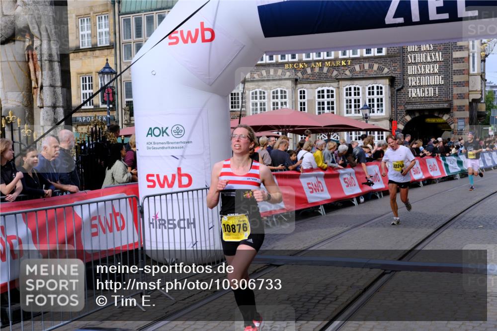 13.09.2026 - 21. swb-Marathon Bremen Tim E. http://msf.ph/oto/10306733 13.09.2026 10:50:23 Ziel 10452, 10593, 10876, 11005, 11111, 11128, 11415, 12240, 12380, 12510 meine-sportfotos.de