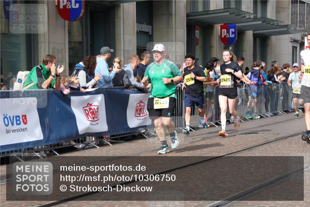 13.09.2026 - 21. swb-Marathon Bremen Strokosch-Dieckow http://msf.ph/oto/10306750 13.09.2026 10:53:42 Ziel 10255, 10579, 10684, 10685, 10708, 10822, 10947, 11010, 11206, 11290, 11329, 11361, 11489, 11596, 11765, 11998, 12075, 12244, 12356, 12405, 12435, 12492, 12515, 13531, 10141, 10174, 10222, 10227, 10478, 10479, 10626, 10757, 10821, 10838, 10845, 10886, 10905, 11168, 11242, 11379, 11446, 11502, 11590, 11800, 11950, 12056, 12119, 12308, 12331, 12341, 13597 meine-sportfotos.de