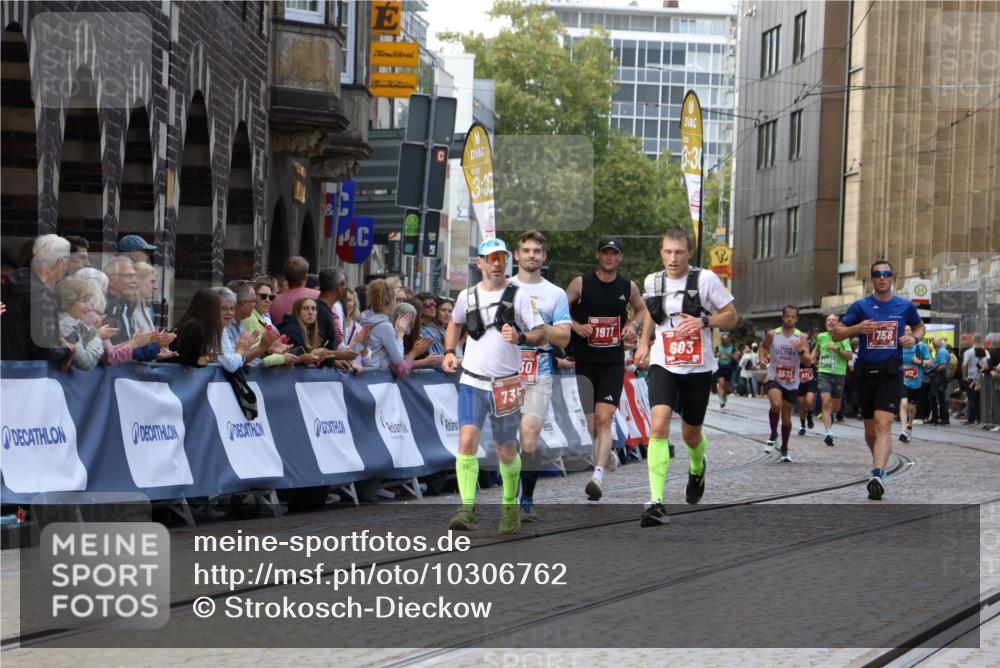 13.09.2026 - 21. swb-Marathon Bremen Strokosch-Dieckow http://msf.ph/oto/10306762 13.09.2026 13:00:24 Ziel 603, 735, 912, 1571, 1758, 1911, 1930, 7170, 8689, 9153, 453, 1136, 1550, 1754, 2141, 4904 meine-sportfotos.de