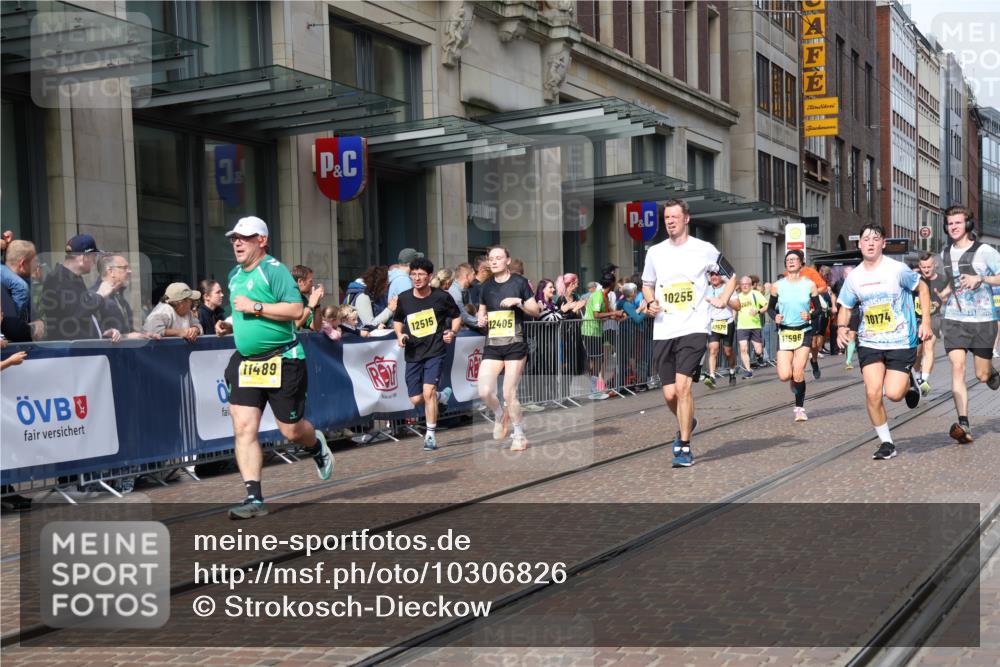 13.09.2026 - 21. swb-Marathon Bremen Strokosch-Dieckow http://msf.ph/oto/10306826 13.09.2026 10:53:43 Ziel 10255, 10579, 10684, 10685, 10708, 10822, 10947, 10996, 11010, 11206, 11290, 11329, 11361, 11489, 11596, 11765, 11998, 12075, 12244, 12356, 12405, 12435, 12492, 12515, 13531, 10141, 10174, 10222, 10227, 10478, 10479, 10626, 10684, 10821, 10838, 10845, 10886, 10905, 11168, 11242, 11379, 11446, 11502, 11590, 11800, 11950, 12056, 12119, 12308, 12331, 12341, 13597 meine-sportfotos.de