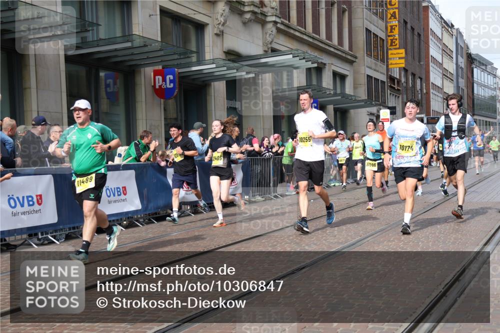 13.09.2026 - 21. swb-Marathon Bremen Strokosch-Dieckow http://msf.ph/oto/10306847 13.09.2026 10:53:44 Ziel 10255, 10579, 10685, 10708, 10822, 10947, 10996, 11010, 11206, 11290, 11329, 11361, 11489, 11596, 11765, 11998, 12075, 12244, 12356, 12405, 12435, 12492, 12515, 13531, 10141, 10174, 10222, 10227, 10478, 10479, 10626, 10684, 10685, 10821, 10838, 10845, 10886, 10905, 11168, 11242, 11379, 11446, 11502, 11590, 11596, 11800, 11950, 12056, 12119, 12308, 12331, 12341, 12492, 13597 meine-sportfotos.de