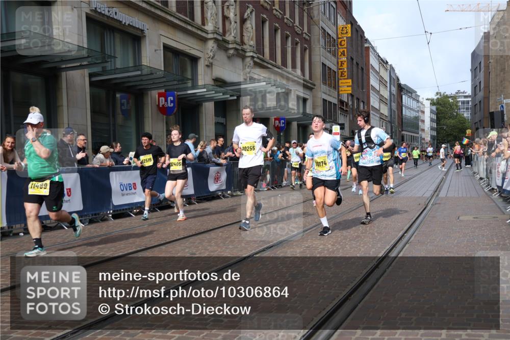 13.09.2026 - 21. swb-Marathon Bremen Strokosch-Dieckow http://msf.ph/oto/10306864 13.09.2026 10:53:44 Ziel 10255, 10579, 10685, 10708, 10822, 10947, 10996, 11010, 11206, 11290, 11329, 11361, 11489, 11596, 11765, 11998, 12075, 12244, 12356, 12405, 12435, 12492, 12515, 13531, 10141, 10174, 10222, 10227, 10478, 10479, 10626, 10684, 10685, 10821, 10838, 10845, 10886, 10905, 11168, 11242, 11379, 11446, 11502, 11590, 11596, 11800, 11950, 12056, 12119, 12308, 12331, 12341, 12492, 13597 meine-sportfotos.de