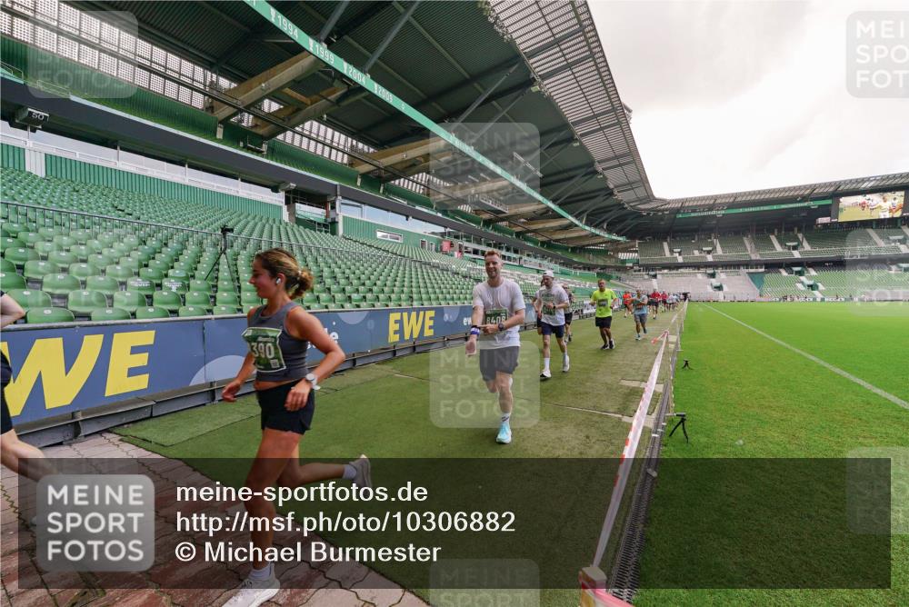 13.09.2026 - 21. swb-Marathon Bremen Michael Burmester http://msf.ph/oto/10306882 13.09.2026 13:00:10 Laufen im Stadion 135, 191, 226, 232, 242, 260, 342, 651, 687, 745, 972, 1080, 1166, 1209, 1368, 1493, 1494, 1516, 1650, 1861, 1935, 1963, 2088, 2210, 2289, 2293, 2306, 2322, 2367, 2409, 2427, 2481, 2485, 2490, 2517, 2560, 2570, 2577, 2658, 2686, 2700, 2708, 2781, 2806, 2827, 2885, 2899, 2906, 2914, 2953, 2961, 2967, 2979, 3015, 3021, 3076, 3098, 3105, 3124, 3145, 3168, 3173, 3190, 3233, 3273, 3354, 3385, 3480, 3516, 3524, 3531, 3642, 3652, 3729, 3774, 3855, 3856, 3861, 3930, 3934 meine-sportfotos.de