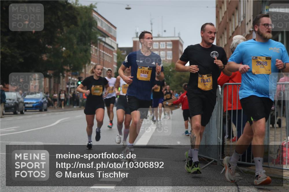 13.09.2026 - Kiel Lauf Markus Tischler http://msf.ph/oto/10306892 13.09.2026 10:29:25 Fleethörn 110, 1, 39, 1574, 10, 43, 38, 3298 meine-sportfotos.de