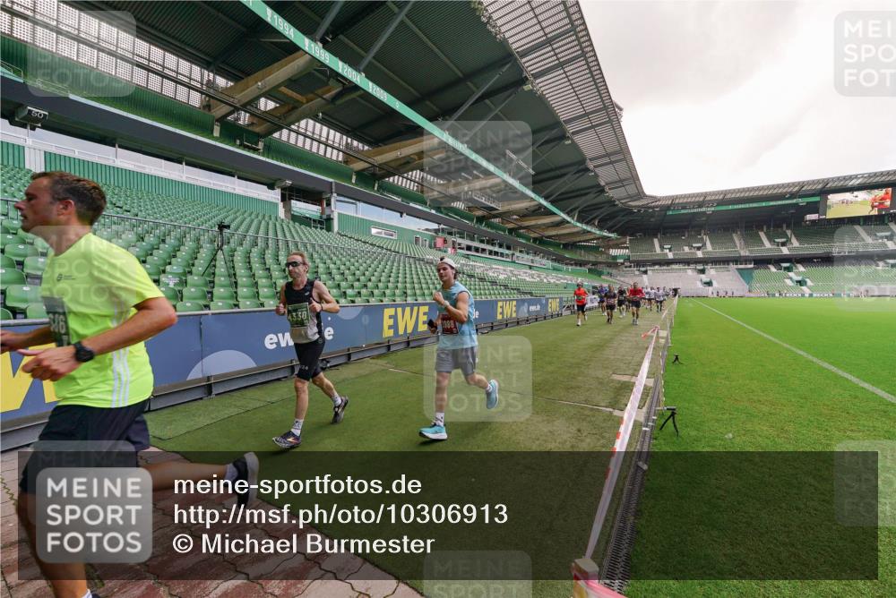 13.09.2026 - 21. swb-Marathon Bremen Michael Burmester http://msf.ph/oto/10306913 13.09.2026 13:00:14 Laufen im Stadion 135, 191, 226, 232, 242, 260, 342, 651, 687, 745, 972, 1080, 1166, 1209, 1368, 1493, 1494, 1516, 1650, 1861, 1935, 1963, 2088, 2210, 2289, 2293, 2306, 2322, 2409, 2427, 2481, 2485, 2490, 2517, 2560, 2570, 2577, 2658, 2686, 2700, 2708, 2781, 2806, 2827, 2885, 2899, 2906, 2914, 2953, 2961, 2967, 2979, 3015, 3021, 3076, 3098, 3105, 3124, 3145, 3168, 3173, 3190, 3233, 3273, 3354, 3385, 3480, 3516, 3524, 3531, 3642, 3652, 3729, 3774, 3855, 3856, 3861, 3930, 3934 meine-sportfotos.de