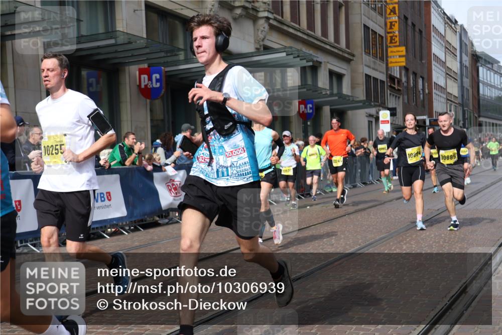 13.09.2026 - 21. swb-Marathon Bremen Strokosch-Dieckow http://msf.ph/oto/10306939 13.09.2026 10:53:45 Ziel 10255, 10579, 10708, 10822, 10947, 10996, 11010, 11206, 11290, 11329, 11361, 11489, 11765, 11989, 11998, 12075, 12244, 12356, 12405, 12435, 12515, 13531, 10141, 10174, 10222, 10227, 10478, 10479, 10626, 10684, 10685, 10821, 10838, 10845, 10886, 10905, 11242, 11446, 11489, 11502, 11590, 11596, 11800, 11950, 12056, 12119, 12308, 12331, 12341, 12405, 12492, 13597 meine-sportfotos.de