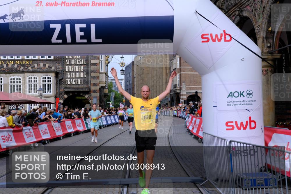 13.09.2026 - 21. swb-Marathon Bremen Tim E. http://msf.ph/oto/10306943 13.09.2026 10:50:30 Ziel 10170, 10876, 11111, 11128, 11178, 11415, 11497, 11499, 12240, 12269, 12510 meine-sportfotos.de