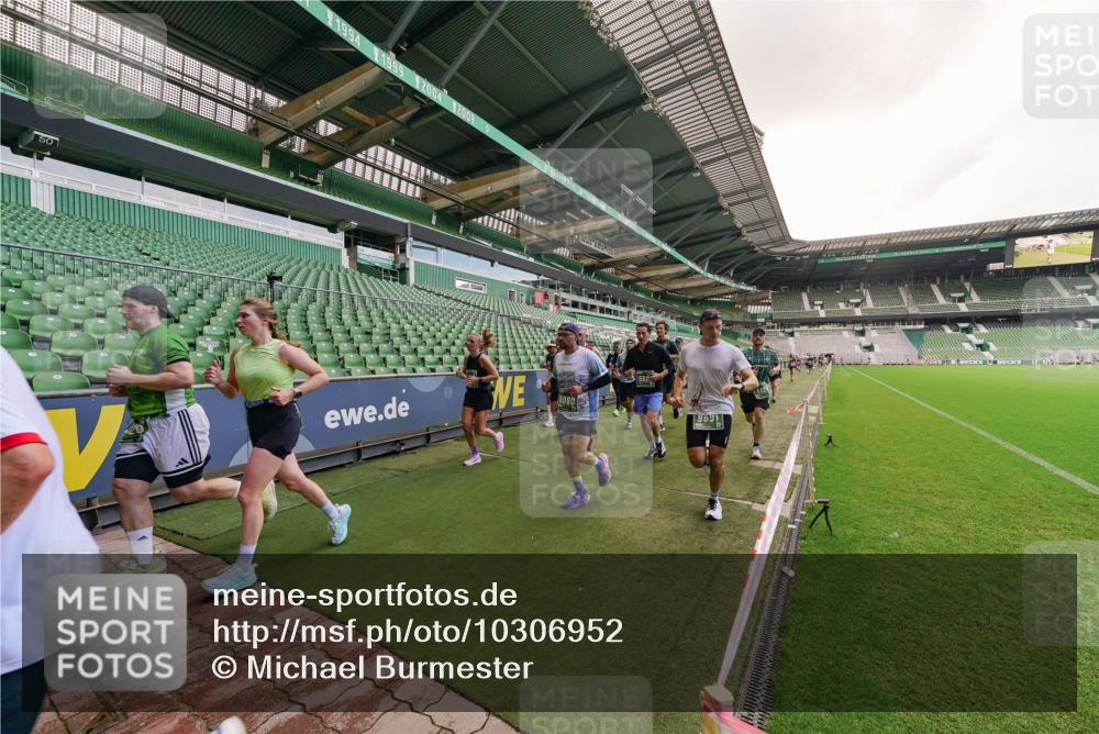13.09.2026 - 21. swb-Marathon Bremen Michael Burmester http://msf.ph/oto/10306952 13.09.2026 13:00:23 Laufen im Stadion 135, 191, 226, 232, 242, 260, 318, 342, 440, 651, 687, 745, 972, 1080, 1166, 1209, 1368, 1493, 1494, 1516, 1650, 1861, 1935, 1963, 2088, 2210, 2289, 2293, 2306, 2322, 2370, 2409, 2427, 2481, 2485, 2490, 2517, 2560, 2561, 2570, 2627, 2658, 2686, 2700, 2708, 2781, 2806, 2827, 2885, 2899, 2906, 2914, 2953, 2961, 2967, 2979, 3015, 3076, 3098, 3105, 3124, 3145, 3168, 3173, 3190, 3233, 3273, 3354, 3385, 3480, 3516, 3524, 3531, 3642, 3652, 3729, 3774, 3855, 3856, 3861, 3930, 3934 meine-sportfotos.de