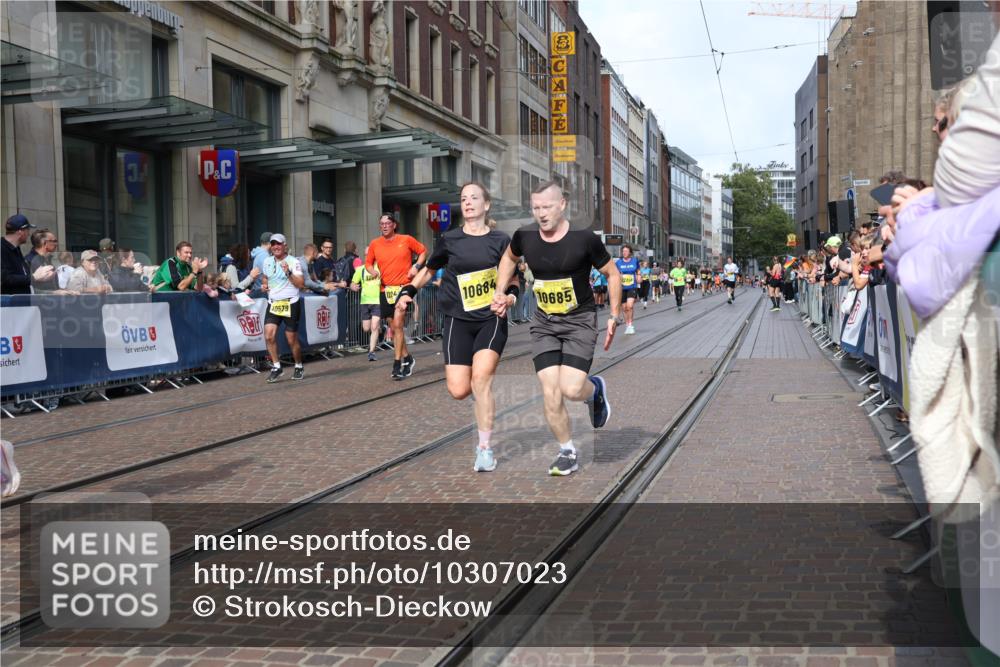 13.09.2026 - 21. swb-Marathon Bremen Strokosch-Dieckow http://msf.ph/oto/10307023 13.09.2026 10:53:47 Ziel 10255, 10579, 10708, 10822, 10947, 10996, 11010, 11206, 11290, 11329, 11361, 11476, 11765, 11843, 11989, 11998, 12075, 12244, 12356, 12435, 13531, 10141, 10174, 10222, 10227, 10255, 10478, 10479, 10626, 10684, 10685, 10838, 10845, 10886, 10905, 11242, 11446, 11489, 11502, 11590, 11596, 11800, 11950, 12056, 12119, 12308, 12331, 12341, 12405, 12492, 12515, 13597 meine-sportfotos.de