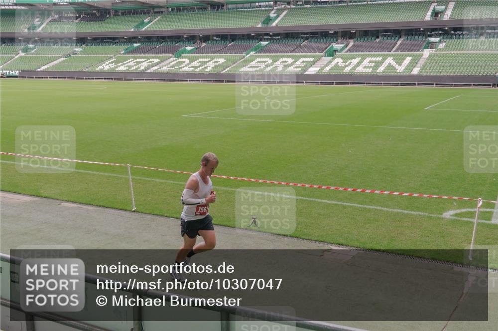 13.09.2026 - 21. swb-Marathon Bremen Michael Burmester http://msf.ph/oto/10307047 13.09.2026 12:31:43 Laufen im Stadion 417, 482, 573, 668, 943, 1020, 1126, 1168, 1214, 1357, 1507, 1639, 2100, 4474, 5212, 6485, 6507, 8044, 8285, 103, 358, 420, 553, 574, 649, 719, 959, 1161, 1253, 1256, 1352, 1391, 1428, 1525, 1724, 1783, 1917, 2032, 3662, 4264 meine-sportfotos.de