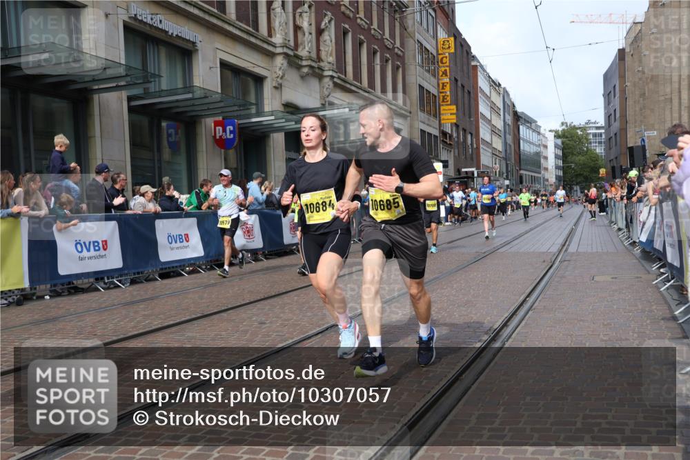 13.09.2026 - 21. swb-Marathon Bremen Strokosch-Dieckow http://msf.ph/oto/10307057 13.09.2026 10:53:47 Ziel 10255, 10579, 10708, 10822, 10947, 10996, 11010, 11206, 11290, 11329, 11361, 11476, 11765, 11843, 11989, 11998, 12075, 12244, 12356, 12435, 13531, 10141, 10174, 10222, 10227, 10255, 10478, 10479, 10626, 10684, 10685, 10838, 10845, 10886, 10905, 11242, 11446, 11489, 11502, 11590, 11596, 11800, 11950, 12056, 12119, 12308, 12331, 12341, 12405, 12492, 12515, 13597 meine-sportfotos.de
