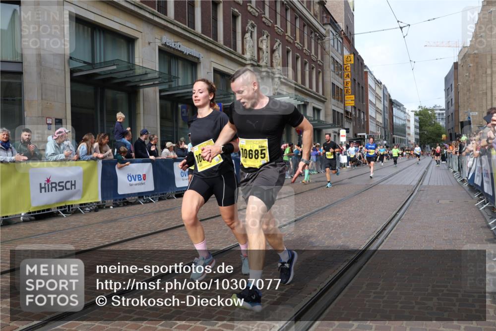 13.09.2026 - 21. swb-Marathon Bremen Strokosch-Dieckow http://msf.ph/oto/10307077 13.09.2026 10:53:47 Ziel 10255, 10579, 10708, 10822, 10947, 10996, 11010, 11206, 11290, 11329, 11361, 11476, 11765, 11843, 11989, 11998, 12075, 12244, 12356, 12435, 13531, 10141, 10174, 10222, 10227, 10255, 10478, 10479, 10626, 10684, 10685, 10838, 10845, 10886, 10905, 11242, 11446, 11489, 11502, 11590, 11596, 11800, 11950, 12056, 12119, 12308, 12331, 12341, 12405, 12492, 12515, 13597 meine-sportfotos.de
