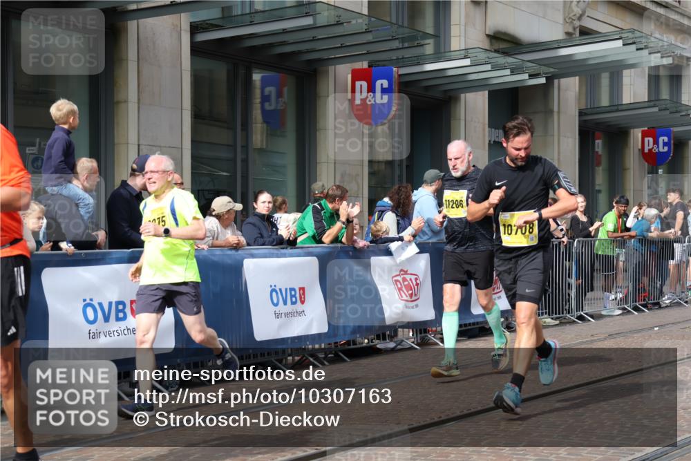 13.09.2026 - 21. swb-Marathon Bremen Strokosch-Dieckow http://msf.ph/oto/10307163 13.09.2026 10:53:49 Ziel 10359, 10579, 10708, 10822, 10947, 10996, 11010, 11118, 11206, 11290, 11329, 11361, 11476, 11765, 11843, 11989, 11998, 12075, 12244, 12356, 12435, 13531, 10141, 10174, 10222, 10227, 10255, 10478, 10479, 10626, 10684, 10685, 10708, 10838, 10845, 10905, 11242, 11446, 11489, 11502, 11596, 11800, 11950, 12119, 12331, 12341, 12405, 12492, 12515, 13597 meine-sportfotos.de