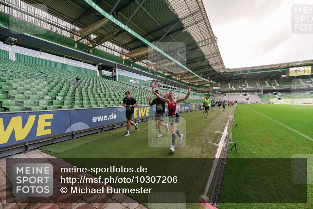 13.09.2026 - 21. swb-Marathon Bremen Michael Burmester http://msf.ph/oto/10307206 13.09.2026 13:01:01 Laufen im Stadion 135, 242, 260, 282, 318, 342, 440, 531, 651, 687, 930, 1006, 1067, 1209, 1368, 1436, 1448, 1493, 1494, 1582, 1650, 1861, 1896, 1935, 1963, 2033, 2047, 2062, 2088, 2293, 2306, 2322, 2370, 2409, 2427, 2481, 2485, 2490, 2491, 2517, 2560, 2561, 2570, 2627, 2638, 2658, 2686, 2700, 2708, 2781, 2906, 2914, 2967, 3076, 3105, 3145, 3168, 3173, 3273, 3354, 3372, 3374, 3375, 3385, 3480, 3524, 3526, 3642, 3667, 3729, 3774, 3806, 3855, 3856, 3861, 3930 meine-sportfotos.de