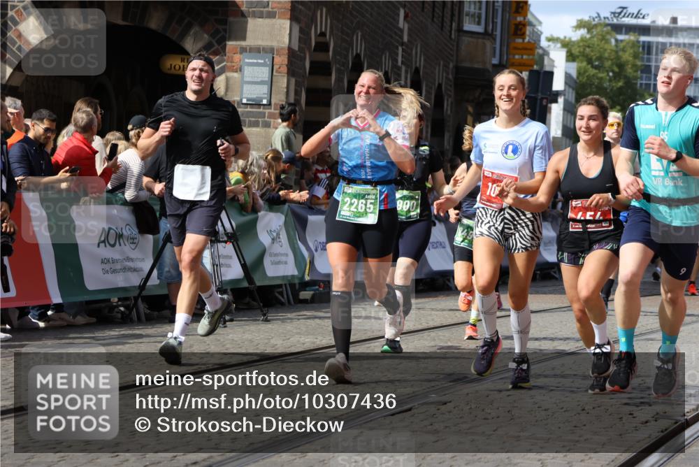 13.09.2026 - 21. swb-Marathon Bremen Strokosch-Dieckow http://msf.ph/oto/10307436 13.09.2026 13:30:19 Ziel 109, 454, 1173, 1205, 1308, 1611, 1653, 1759, 1780, 1848, 1861, 2126, 3190, 3320, 3667, 3908, 4524, 4575, 5039, 5198, 5348, 5631, 6225, 6720, 6942, 6992, 6994, 7093, 7609, 7932, 8110, 8115, 8267, 8470, 8899, 9049, 9104, 9125, 625, 1067, 2265, 2900, 3163, 3164, 3425, 4058, 4332, 4415, 4425, 4748, 5506, 5551, 6347, 6988, 7253, 7567, 7821, 8090, 8105, 8116, 8117, 8169, 8314, 8494, 8762, 8878, 8966, 9011, 9108, 9412, 9695 meine-sportfotos.de