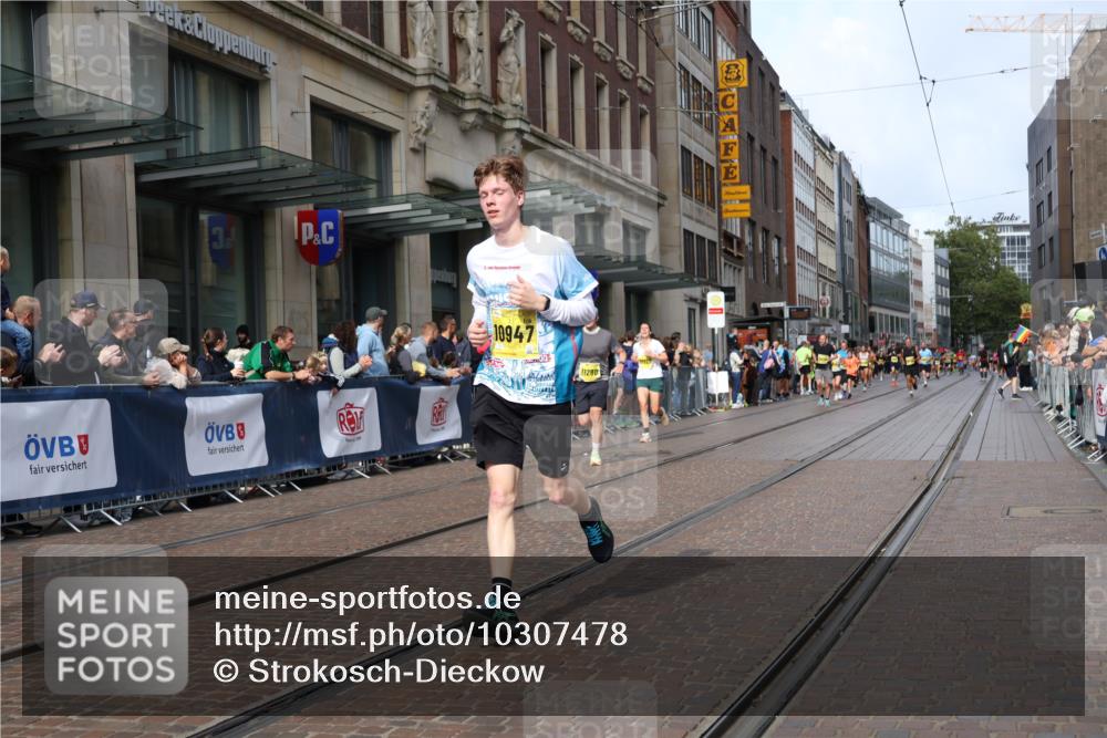 13.09.2026 - 21. swb-Marathon Bremen Strokosch-Dieckow http://msf.ph/oto/10307478 13.09.2026 10:53:59 Ziel 10067, 10359, 10503, 10577, 10631, 10749, 10837, 10884, 10996, 11099, 11118, 11290, 11329, 11361, 11476, 11593, 11765, 11843, 11989, 11998, 12265, 12328, 10141, 10174, 10227, 10255, 10478, 10579, 10684, 10685, 10708, 10822, 10838, 10905, 10947, 11010, 11206, 11489, 11502, 11596, 11950, 12075, 12244, 12331, 12341, 12356, 12405, 12435, 12492, 12515, 13531, 13597 meine-sportfotos.de