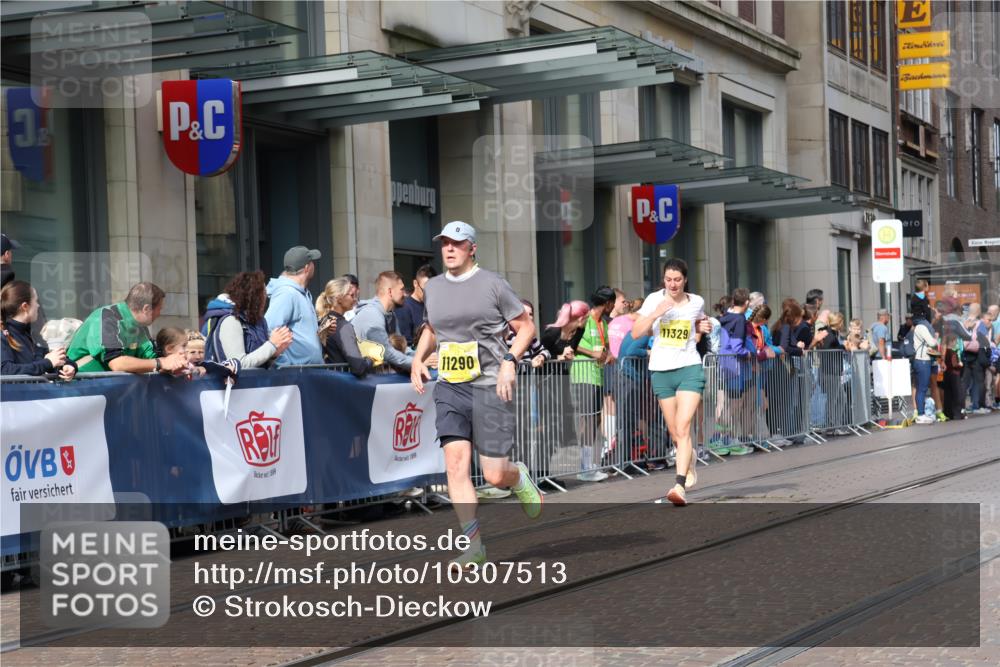 13.09.2026 - 21. swb-Marathon Bremen Strokosch-Dieckow http://msf.ph/oto/10307513 13.09.2026 10:54:00 Ziel 10067, 10146, 10359, 10503, 10577, 10631, 10749, 10765, 10837, 10884, 10996, 11099, 11118, 11290, 11329, 11361, 11476, 11593, 11765, 11843, 11989, 11998, 12265, 12328, 12467, 10141, 10174, 10227, 10255, 10478, 10579, 10684, 10685, 10708, 10822, 10838, 10905, 10947, 11010, 11206, 11489, 11502, 11596, 11950, 12075, 12244, 12331, 12341, 12356, 12405, 12435, 12492, 12515, 13531, 13597 meine-sportfotos.de