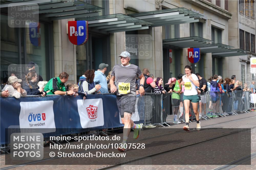 13.09.2026 - 21. swb-Marathon Bremen Strokosch-Dieckow http://msf.ph/oto/10307528 13.09.2026 10:54:00 Ziel 10067, 10146, 10359, 10503, 10577, 10631, 10749, 10765, 10837, 10884, 10996, 11099, 11118, 11290, 11329, 11361, 11476, 11593, 11765, 11843, 11989, 11998, 12265, 12328, 12467, 10141, 10174, 10227, 10255, 10478, 10579, 10684, 10685, 10708, 10822, 10838, 10905, 10947, 11010, 11206, 11489, 11502, 11596, 11950, 12075, 12244, 12331, 12341, 12356, 12405, 12435, 12492, 12515, 13531, 13597 meine-sportfotos.de