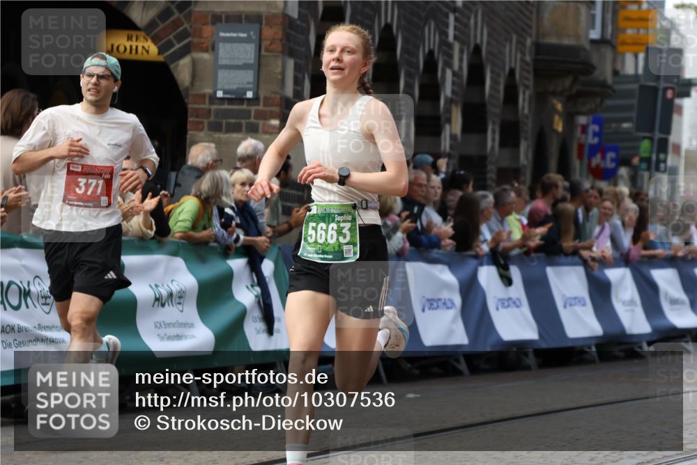 13.09.2026 - 21. swb-Marathon Bremen Strokosch-Dieckow http://msf.ph/oto/10307536 13.09.2026 13:01:07 Ziel 371, 453, 2141, 4904, 8749, 9849, 1411, 1619, 3019, 4328 meine-sportfotos.de