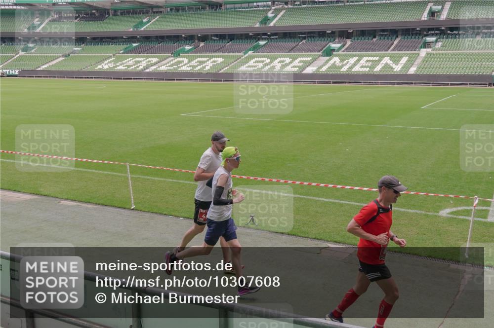 13.09.2026 - 21. swb-Marathon Bremen Michael Burmester http://msf.ph/oto/10307608 13.09.2026 12:37:21 Laufen im Stadion 365, 466, 658, 850, 895, 1090, 1118, 1288, 1385, 1485, 1583, 1604, 1754, 1993, 2073, 2585, 2670, 3617, 7244, 7768, 8075, 8081, 8729, 9522, 13033, 250, 272, 299, 525, 919, 1089, 1212, 2072, 5428, 7741 meine-sportfotos.de