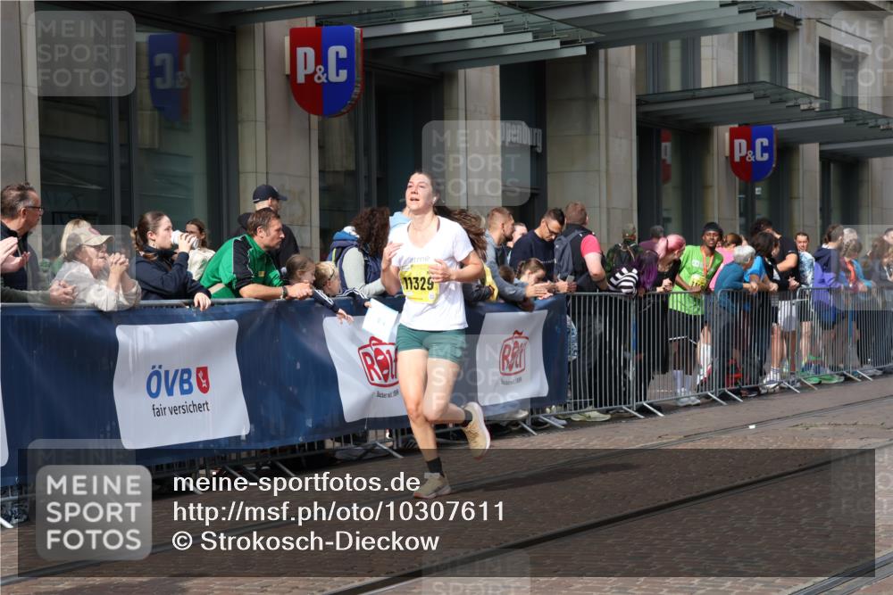 13.09.2026 - 21. swb-Marathon Bremen Strokosch-Dieckow http://msf.ph/oto/10307611 13.09.2026 10:54:02 Ziel 10067, 10146, 10359, 10410, 10503, 10577, 10631, 10749, 10765, 10837, 10884, 10996, 11039, 11099, 11118, 11329, 11361, 11476, 11593, 11765, 11843, 11989, 11998, 12265, 12328, 12467, 10174, 10255, 10478, 10579, 10684, 10685, 10708, 10822, 10905, 10947, 11010, 11206, 11290, 11489, 11596, 11950, 12075, 12244, 12331, 12341, 12356, 12405, 12435, 12492, 12515, 13531, 13597 meine-sportfotos.de