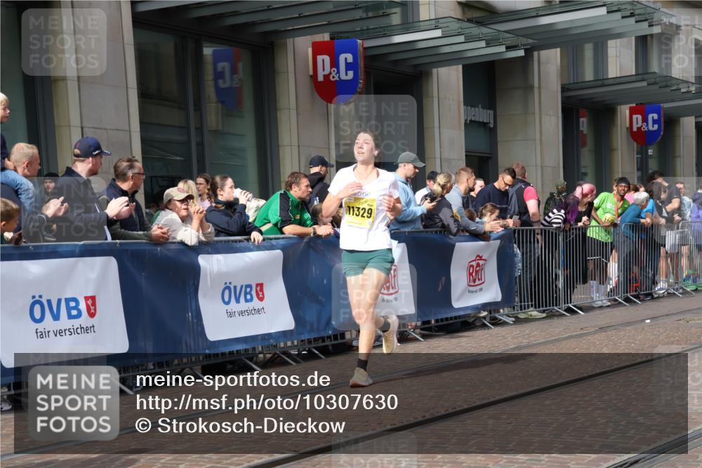 13.09.2026 - 21. swb-Marathon Bremen Strokosch-Dieckow http://msf.ph/oto/10307630 13.09.2026 10:54:02 Ziel 10067, 10146, 10359, 10410, 10503, 10577, 10631, 10749, 10765, 10837, 10884, 10996, 11039, 11099, 11118, 11329, 11361, 11476, 11593, 11765, 11843, 11989, 11998, 12265, 12328, 12467, 10174, 10255, 10478, 10579, 10684, 10685, 10708, 10822, 10905, 10947, 11010, 11206, 11290, 11489, 11596, 11950, 12075, 12244, 12331, 12341, 12356, 12405, 12435, 12492, 12515, 13531, 13597 meine-sportfotos.de