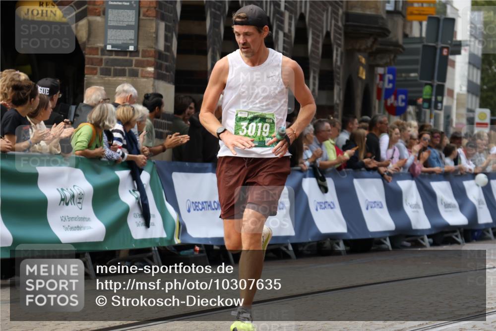 13.09.2026 - 21. swb-Marathon Bremen Strokosch-Dieckow http://msf.ph/oto/10307635 13.09.2026 13:01:12 Ziel 371, 6359, 8749, 9849, 1411, 4328, 5996 meine-sportfotos.de