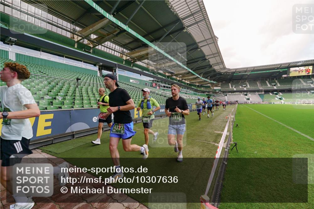13.09.2026 - 21. swb-Marathon Bremen Michael Burmester http://msf.ph/oto/10307636 13.09.2026 13:02:18 Laufen im Stadion 150, 282, 318, 440, 531, 722, 930, 936, 946, 1006, 1067, 1163, 1250, 1436, 1448, 1460, 1582, 1611, 1896, 2033, 2047, 2062, 2276, 2292, 2345, 2364, 2370, 2378, 2409, 2421, 2485, 2491, 2513, 2560, 2561, 2627, 2638, 2666, 2668, 2779, 2900, 2987, 3013, 3044, 3114, 3163, 3164, 3187, 3248, 3258, 3294, 3334, 3372, 3374, 3375, 3392, 3496, 3524, 3526, 3527, 3576, 3585, 3603, 3667, 3721, 3806, 3852, 3893, 3938, 3970, 3983, 4000, 4077, 4133, 4506, 4558 meine-sportfotos.de