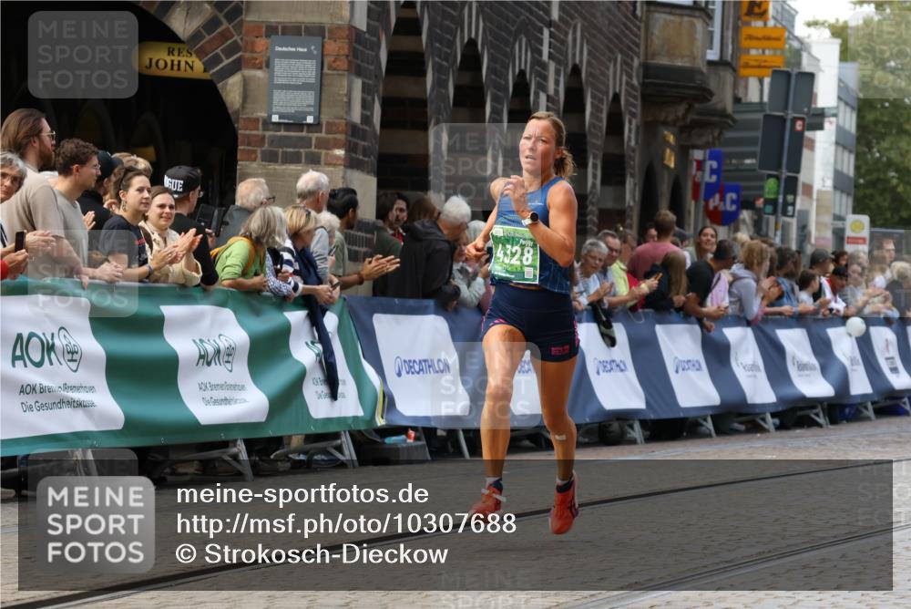 13.09.2026 - 21. swb-Marathon Bremen Strokosch-Dieckow http://msf.ph/oto/10307688 13.09.2026 13:01:16 Ziel 6359, 8749, 9849, 1411, 4118, 4328, 5996, 13063 meine-sportfotos.de
