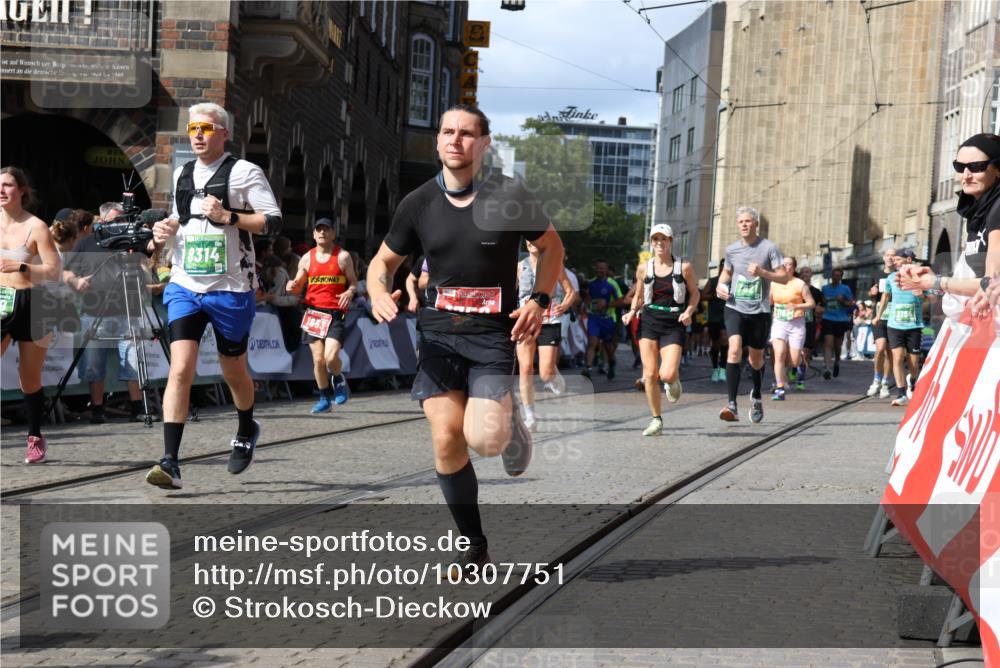 13.09.2026 - 21. swb-Marathon Bremen Strokosch-Dieckow http://msf.ph/oto/10307751 13.09.2026 13:30:22 Ziel 109, 454, 1173, 1205, 1308, 1611, 1653, 1759, 1780, 1848, 2126, 3190, 3908, 4524, 5039, 5198, 5348, 5615, 5631, 6225, 6720, 6942, 6992, 6994, 7093, 7184, 7609, 7932, 8110, 8115, 8267, 8441, 8470, 8899, 9104, 9125, 625, 1067, 3163, 3164, 3425, 4058, 4206, 4332, 4342, 4415, 4425, 4748, 4757, 5506, 5551, 6134, 6347, 6988, 7253, 7567, 7645, 7821, 8116, 8117, 8169, 8314, 8762, 8878, 8966, 9011, 9108, 9695, 9825 meine-sportfotos.de