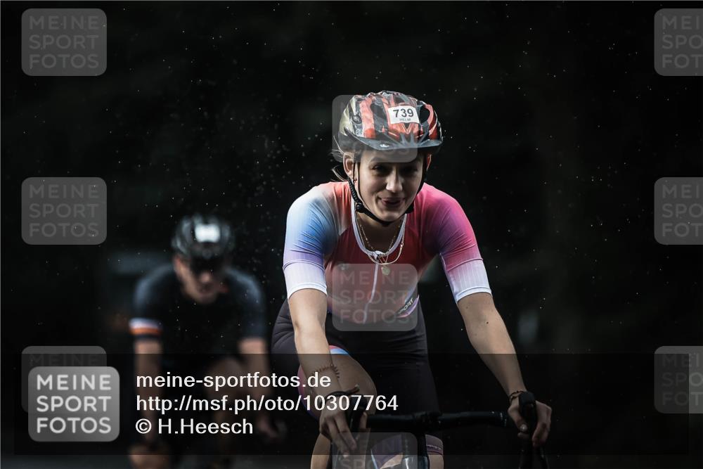 13.09.2026 - Stadtparktriathlon H.Heesch http://msf.ph/oto/10307764 13.09.2026 11:40:33 Radfahren 732, 739, 743, 840, 899 meine-sportfotos.de