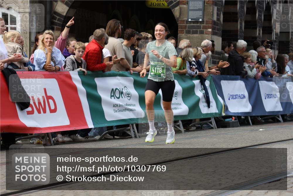 13.09.2026 - 21. swb-Marathon Bremen Strokosch-Dieckow http://msf.ph/oto/10307769 13.09.2026 13:01:27 Ziel 1619, 3019, 5663, 6359, 4118, 5369, 7950, 9137, 13063, 13168 meine-sportfotos.de