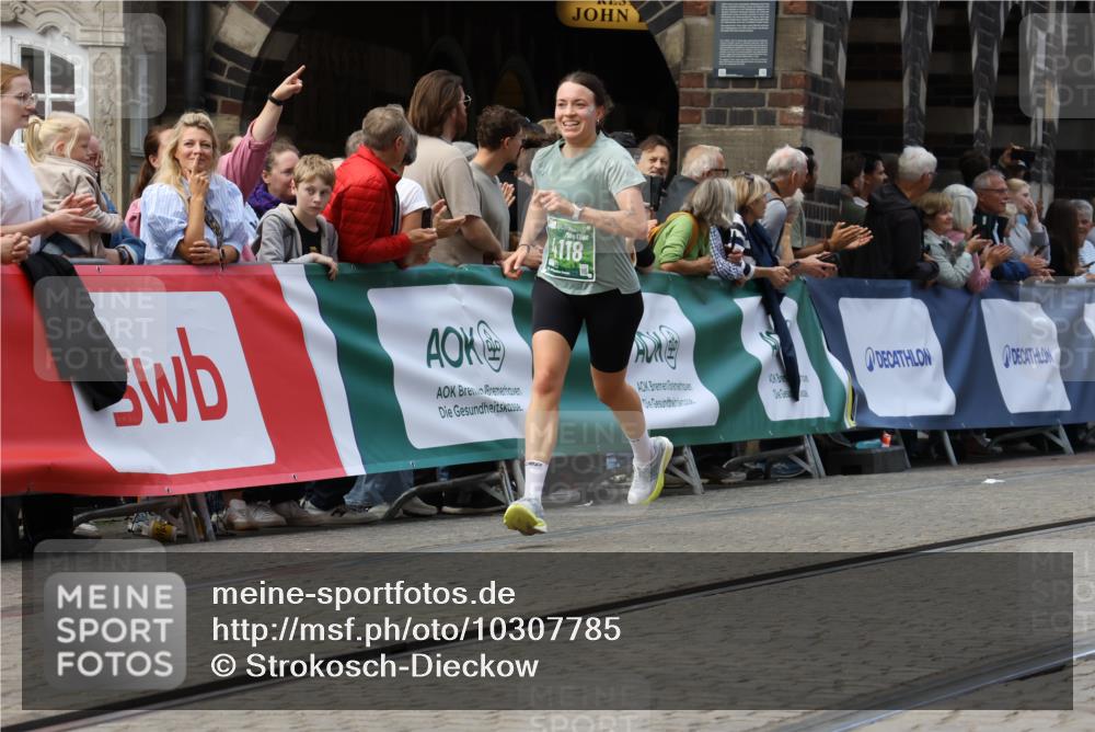 13.09.2026 - 21. swb-Marathon Bremen Strokosch-Dieckow http://msf.ph/oto/10307785 13.09.2026 13:01:27 Ziel 1619, 3019, 5663, 6359, 4118, 5369, 7950, 9137, 13063, 13168 meine-sportfotos.de