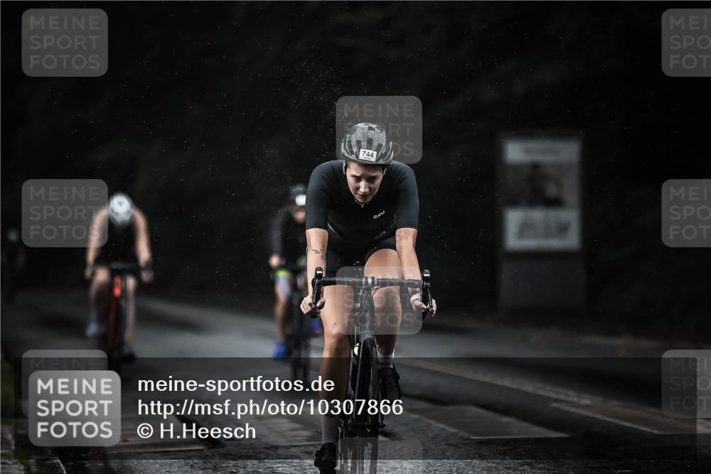 13.09.2026 - Stadtparktriathlon H.Heesch http://msf.ph/oto/10307866 13.09.2026 11:40:44 Radfahren 738, 744, 750, 802 meine-sportfotos.de