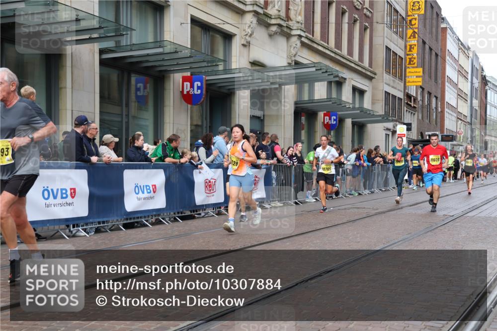 13.09.2026 - 21. swb-Marathon Bremen Strokosch-Dieckow http://msf.ph/oto/10307884 13.09.2026 10:54:24 Ziel 10067, 10146, 10410, 10589, 10608, 10704, 10765, 11039, 11040, 11174, 11389, 11569, 11593, 11874, 12038, 12467, 12519, 12800, 13526, 13592, 10067, 10359, 10503, 10577, 10631, 10749, 10837, 10884, 10996, 11099, 11118, 11290, 11329, 11361, 11476, 11593, 11765, 11843, 11989, 11998, 12265, 12328 meine-sportfotos.de