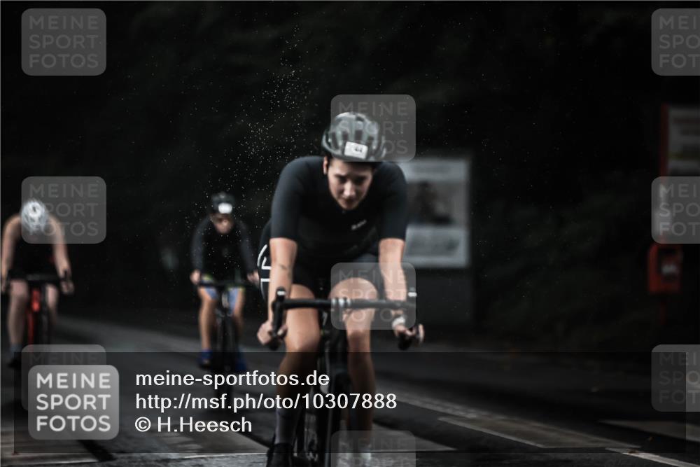 13.09.2026 - Stadtparktriathlon H.Heesch http://msf.ph/oto/10307888 13.09.2026 11:40:44 Radfahren 738, 744, 750, 802 meine-sportfotos.de