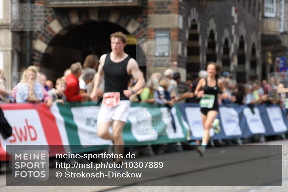 13.09.2026 - 21. swb-Marathon Bremen Strokosch-Dieckow http://msf.ph/oto/10307889 13.09.2026 13:01:35 Ziel 1411, 1619, 3019, 4328, 5663, 1614, 4696, 5369, 7950, 9137, 13168 meine-sportfotos.de