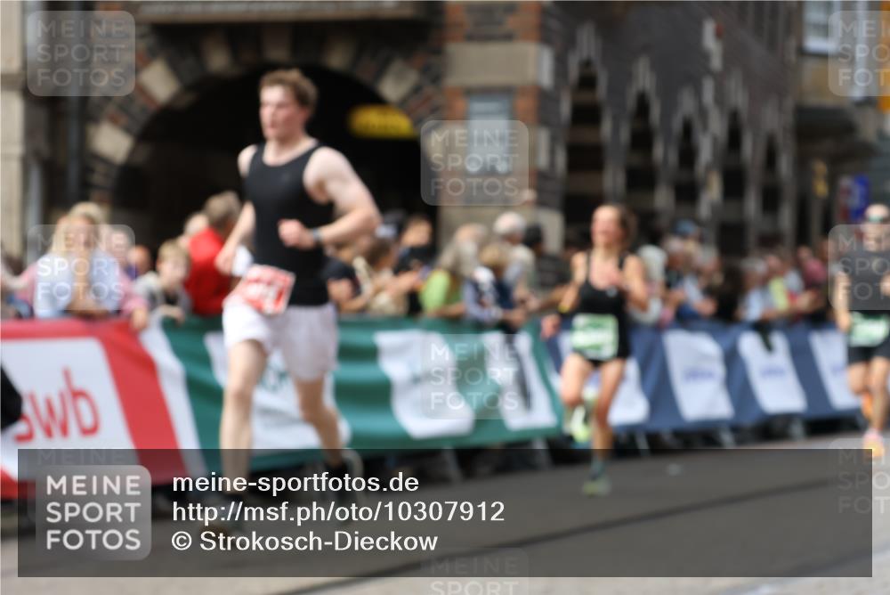13.09.2026 - 21. swb-Marathon Bremen Strokosch-Dieckow http://msf.ph/oto/10307912 13.09.2026 13:01:35 Ziel 1411, 1619, 3019, 4328, 5663, 1614, 4696, 5369, 7950, 9137, 13168 meine-sportfotos.de