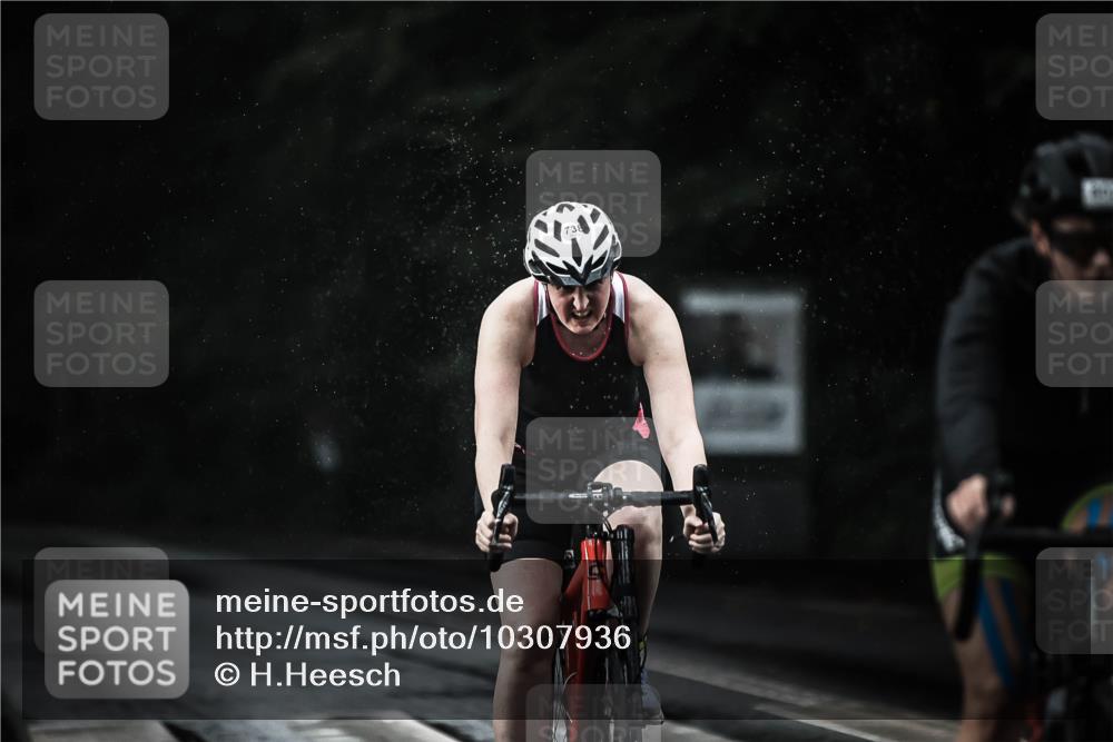 13.09.2026 - Stadtparktriathlon H.Heesch http://msf.ph/oto/10307936 13.09.2026 11:40:46 Radfahren 738, 744, 750, 802 meine-sportfotos.de