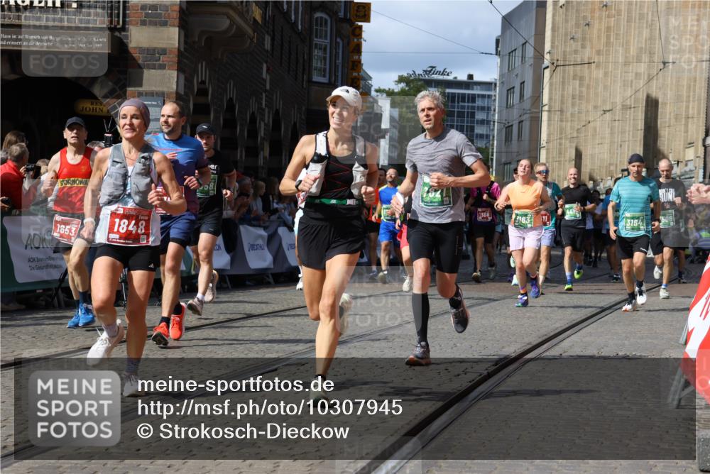 13.09.2026 - 21. swb-Marathon Bremen Strokosch-Dieckow http://msf.ph/oto/10307945 13.09.2026 13:30:24 Ziel 1205, 1308, 1611, 1653, 1759, 1780, 1848, 1909, 1938, 2126, 3190, 3908, 5039, 5198, 5348, 5615, 5631, 6225, 6720, 6942, 6992, 6994, 7184, 7609, 7932, 7966, 8110, 8115, 8441, 8470, 9104, 9125, 9529, 625, 1067, 2452, 2723, 3163, 3164, 3425, 4058, 4206, 4332, 4342, 4415, 4425, 4748, 4757, 5506, 5551, 6134, 6347, 6523, 6988, 7253, 7567, 7645, 7821, 8116, 8117, 8762, 8878, 8966, 9011, 9108, 9695, 9825 meine-sportfotos.de
