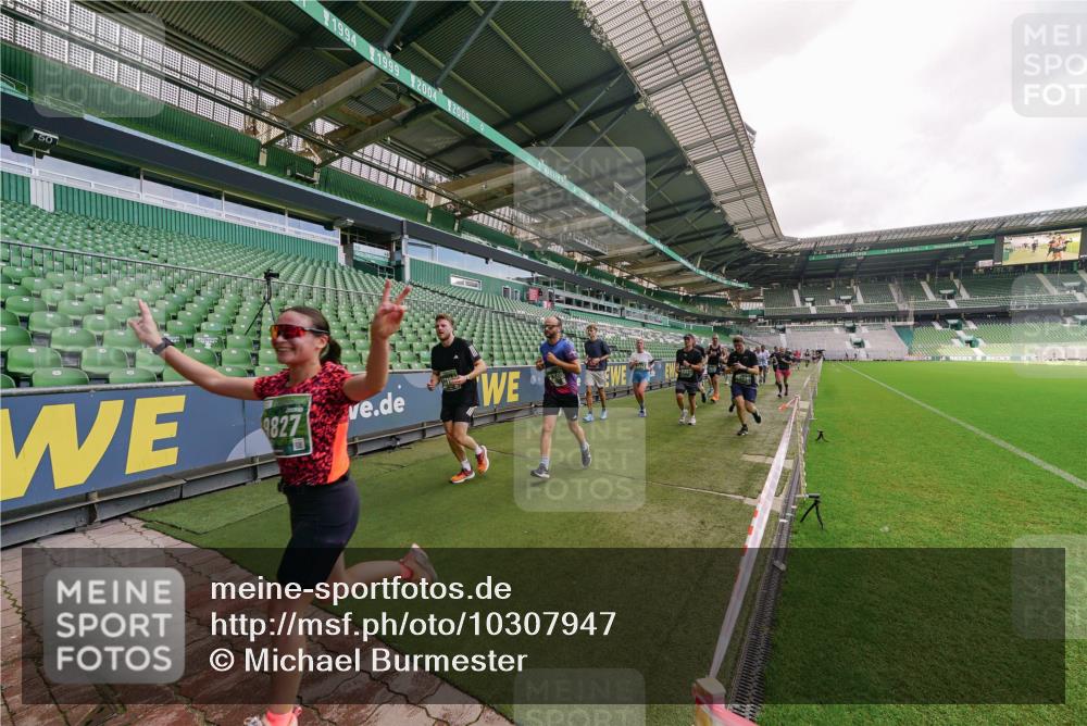 13.09.2026 - 21. swb-Marathon Bremen Michael Burmester http://msf.ph/oto/10307947 13.09.2026 13:02:56 Laufen im Stadion 150, 488, 531, 596, 722, 725, 762, 930, 936, 940, 946, 1006, 1014, 1067, 1163, 1250, 1436, 1458, 1460, 1611, 1771, 2033, 2047, 2062, 2223, 2276, 2292, 2345, 2364, 2378, 2421, 2434, 2513, 2625, 2638, 2666, 2668, 2779, 2900, 2934, 2977, 2987, 3013, 3044, 3114, 3135, 3163, 3164, 3187, 3248, 3258, 3294, 3334, 3360, 3392, 3402, 3460, 3496, 3510, 3527, 3576, 3585, 3597, 3603, 3618, 3667, 3721, 3806, 3846, 3852, 3859, 3893, 3938, 3970, 3983, 4000, 4077, 4133, 4506, 4558 meine-sportfotos.de